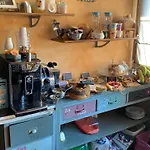 Aurelia Garden Gold B&B
