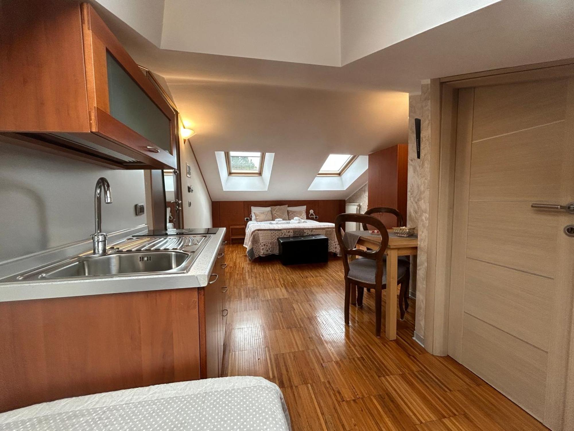 Aurelia Garden Gold 2* Roma