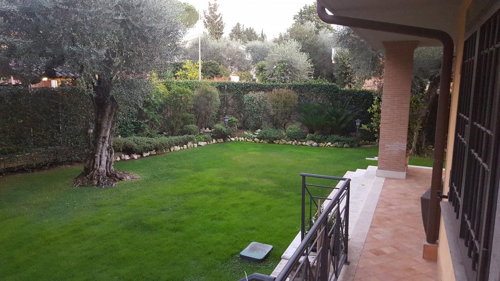 Aurelia Garden Gold Bed & Breakfast Roma