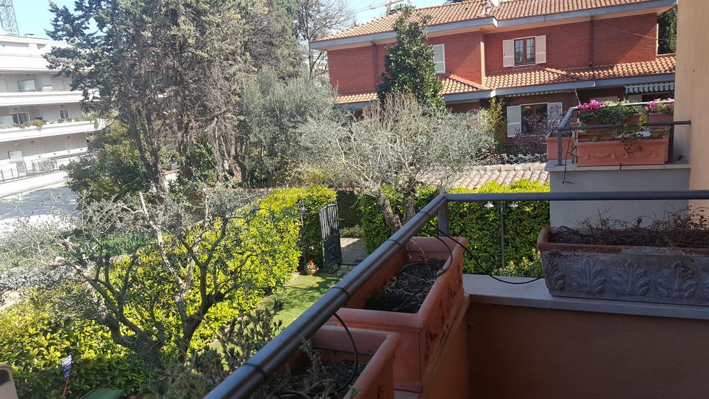 Aurelia Garden Gold Roma