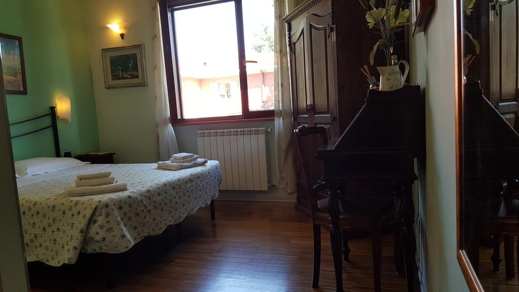 Bed & Breakfast Aurelia Garden Gold 2*