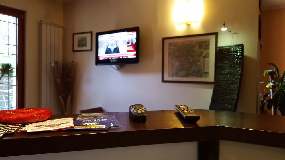Aurelia Garden Gold Bed & Breakfast 2*