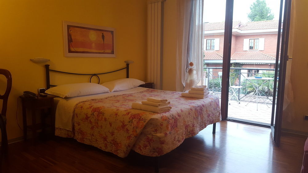 Aurelia Garden Gold 2*