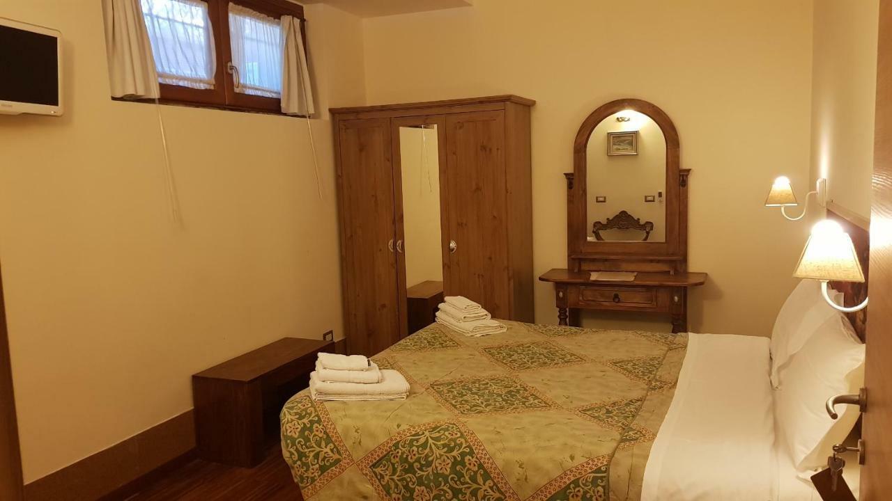 Aurelia Garden Gold 2*